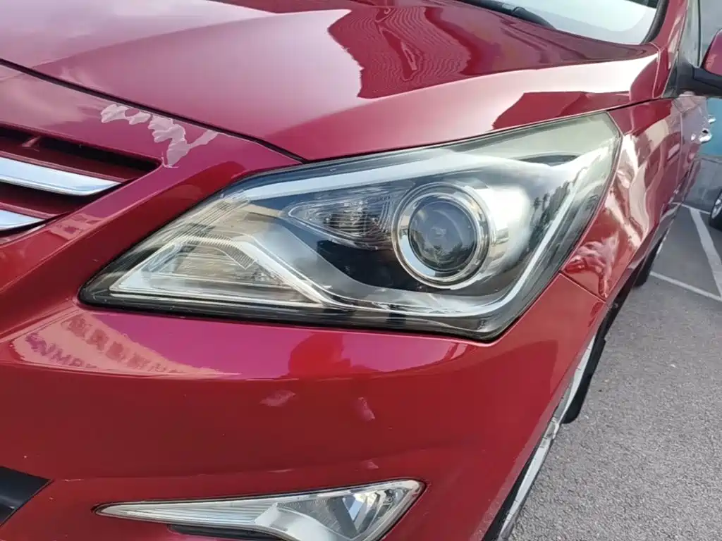 Hyundai Reina 2015 2014 Model 1.6L Automatic TOP
