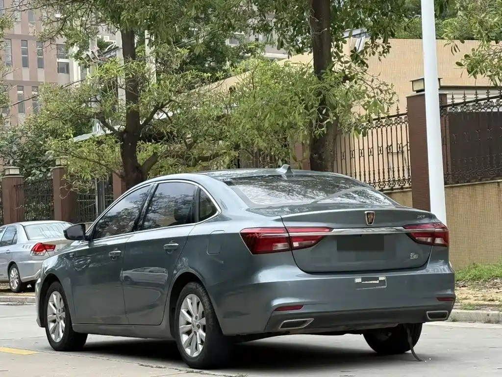 Roewe i6 2018 2017 20T Auto Internet Smart Enjoy Edition