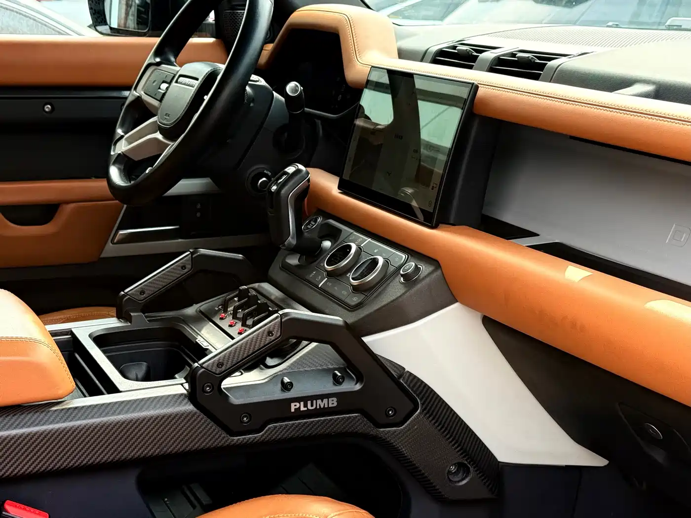 Land Rover Defender 2024 110 3.0T P400 Dark Special Edition фото 21