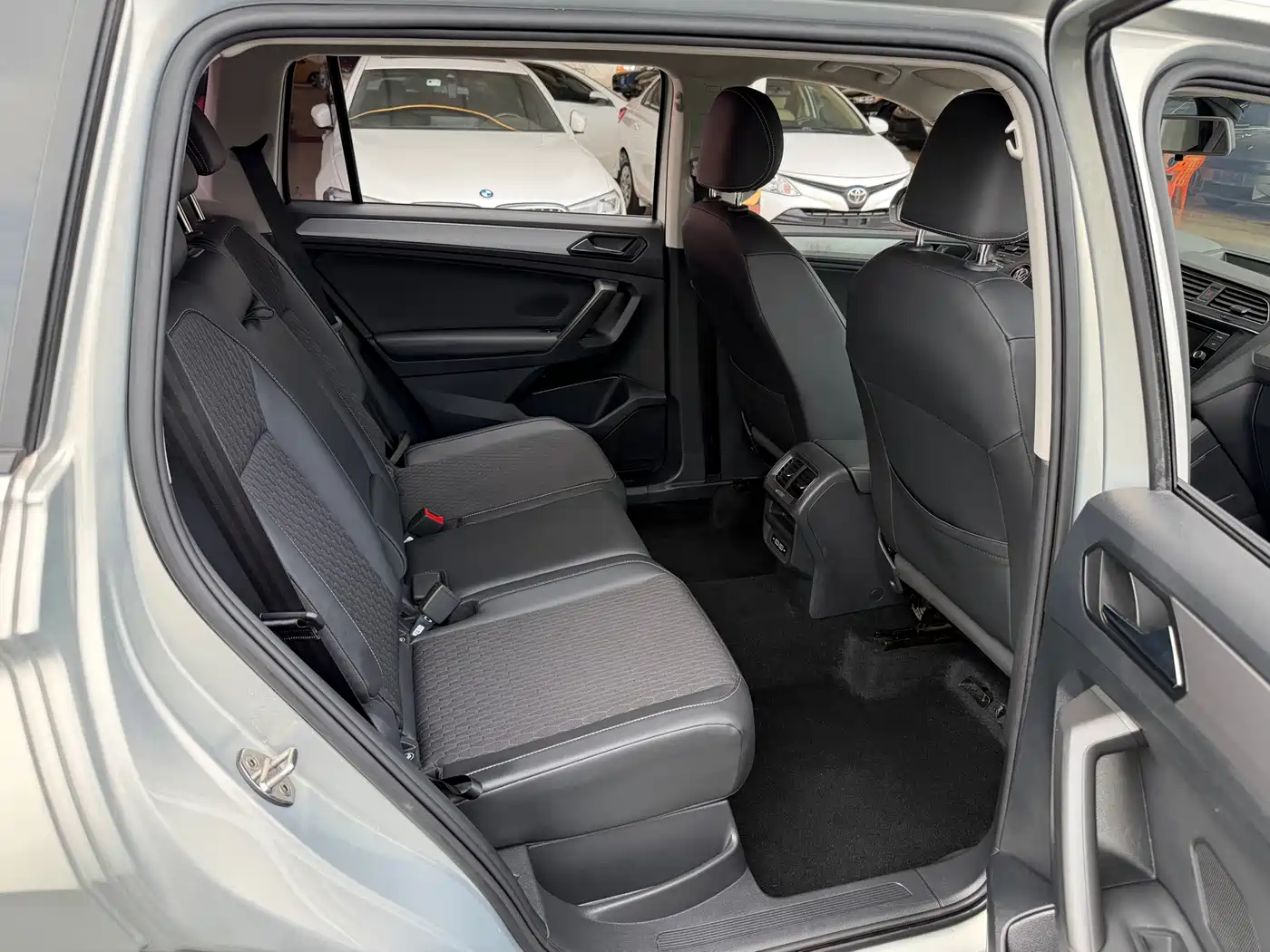 Volkswagen Tiguan L 2019 330TSI Automatic 2WD Trend Edition China VI фото 17