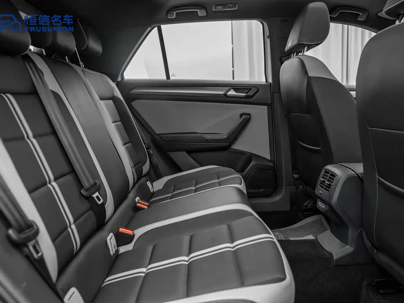 Volkswagen T-Roc, миниатюра 15