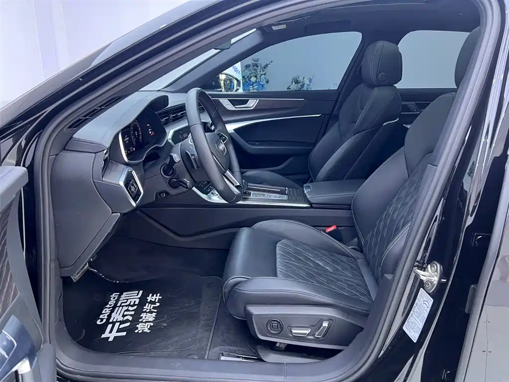 Audi A6L 2025 45 TFSI quattro Premium Sport фото 15