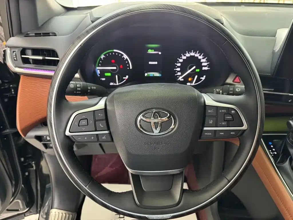Toyota Granvia 2025 2026 Model 2.5L Hybrid Comfort Edition