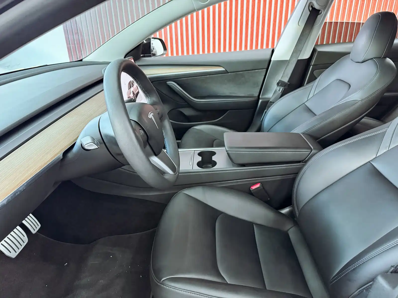 Photo 14 - Tesla Model 3