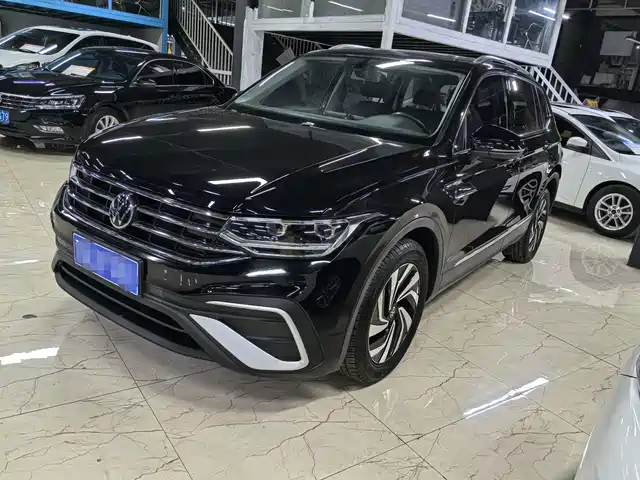 Volkswagen Tiguan L 2022
