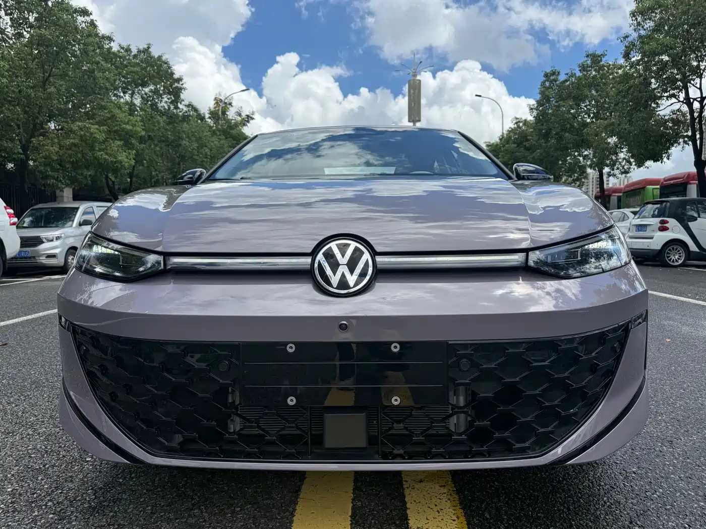 صورة 17 - Volkswagen Lavida