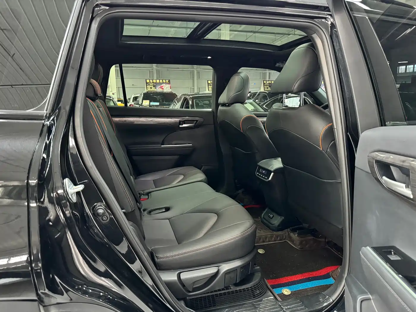 Toyota Crown Kluger 2024 2.5L HEV 4WD Luxury Edition фото 15