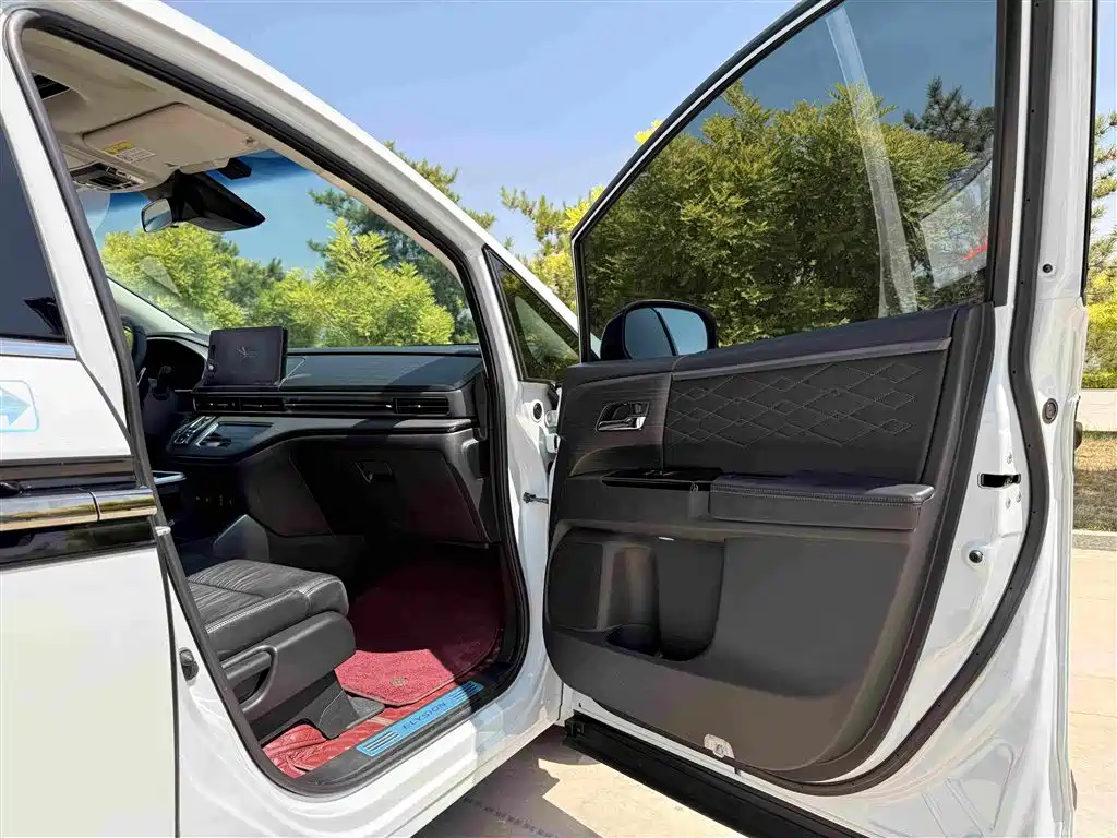 Honda Elysion 2024 2024 2.0L e:HEV Luxury Edition