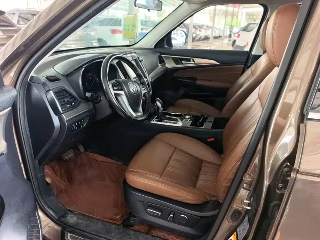 Changan CS95 2017 2017 2.0T FWD Zhiyuan Edition
