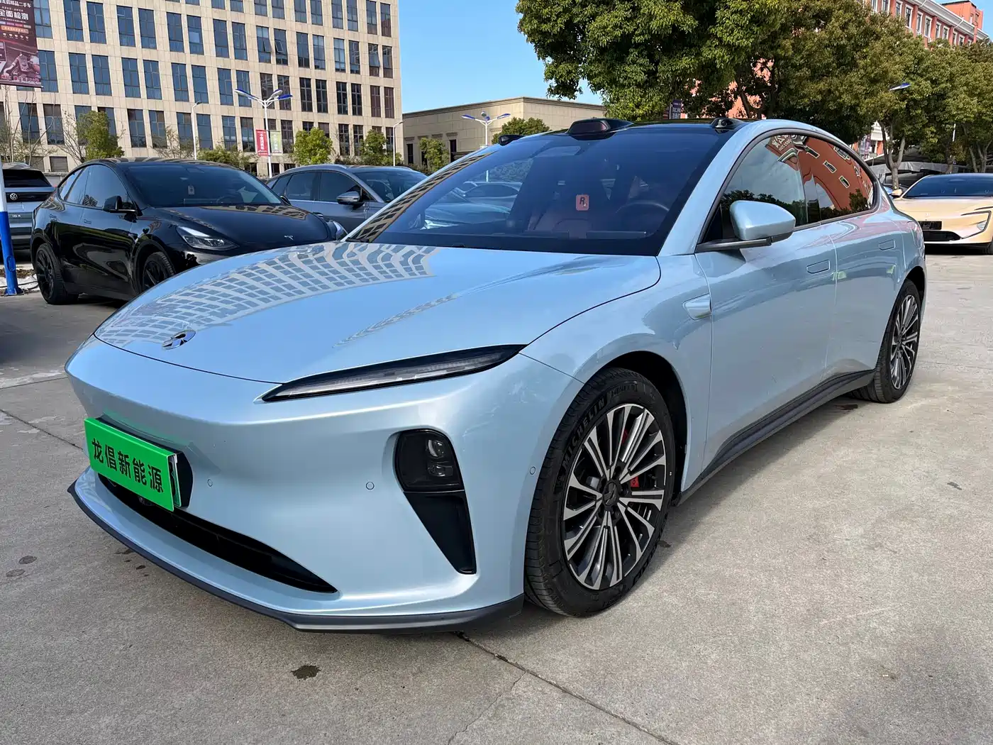 NIO NIO ET5