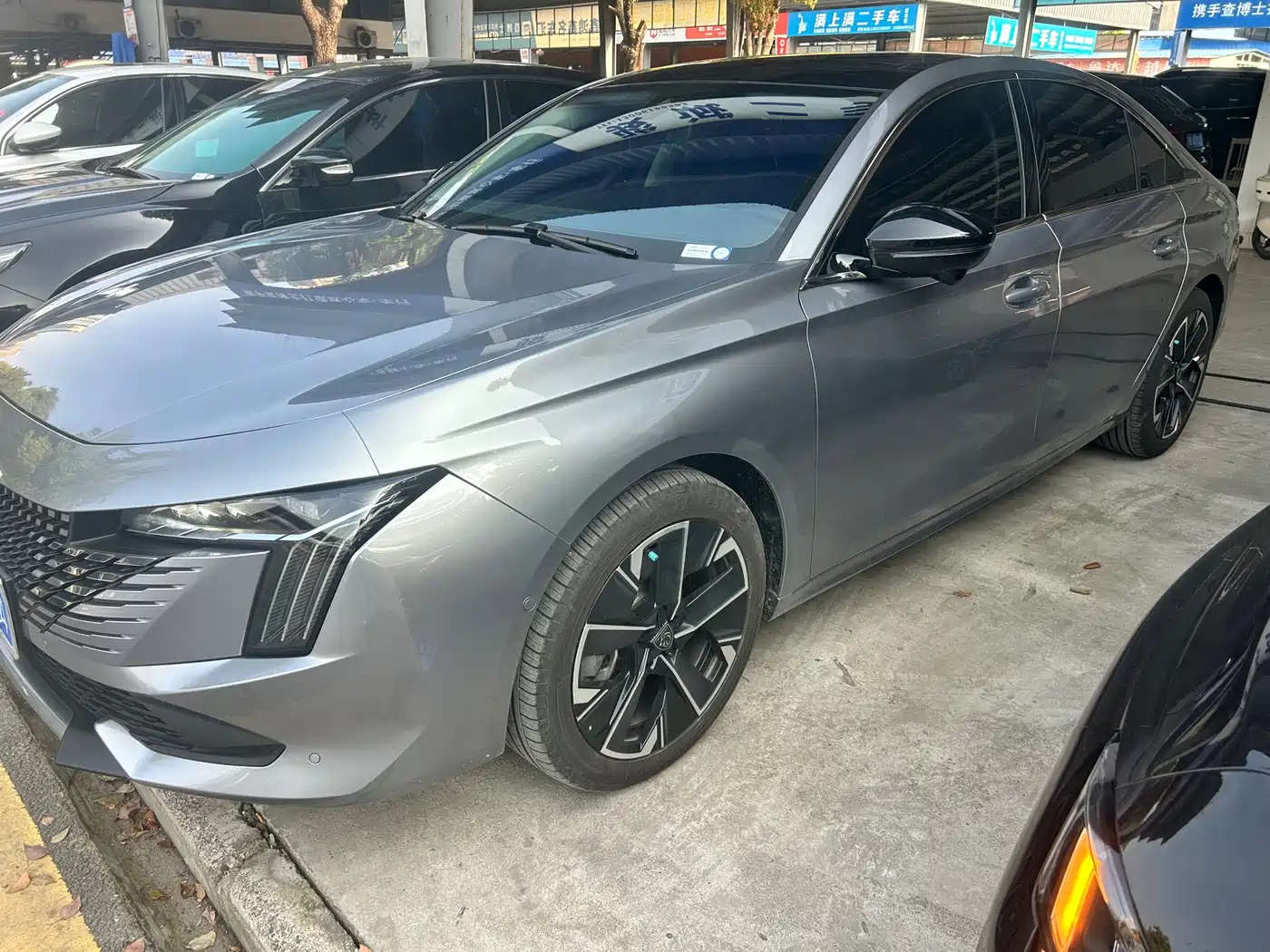 PEUGEOT 508