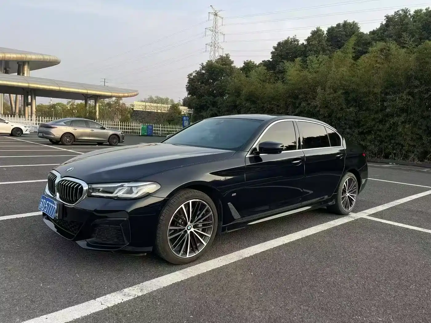 BMW 5 SERIES