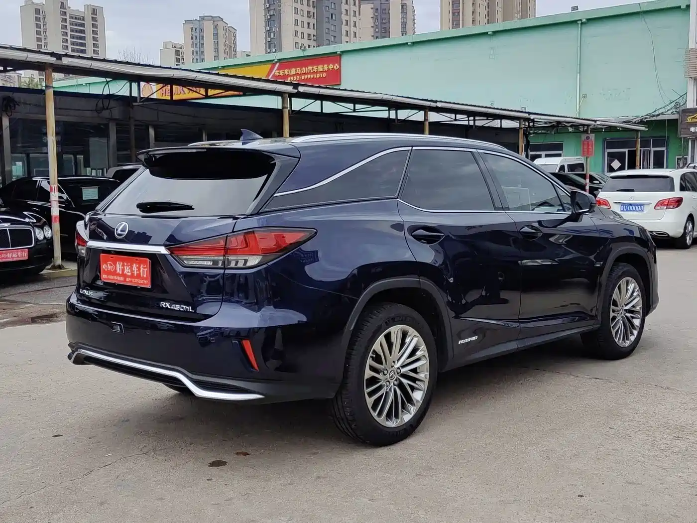Фото 17 - Lexus RX