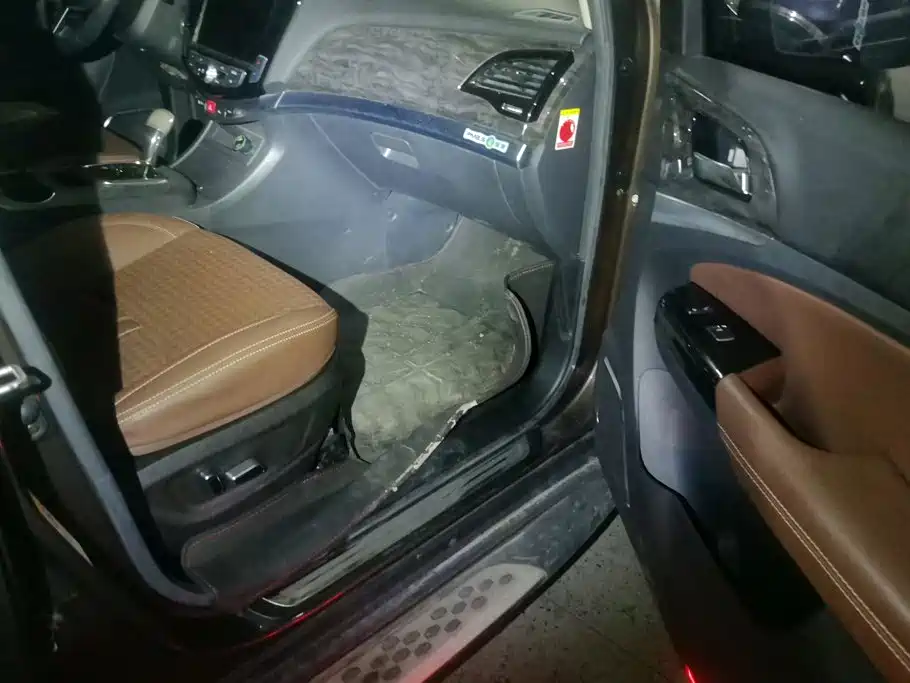 BYD S7 2017 2016 2.0T Automatic Premium Model