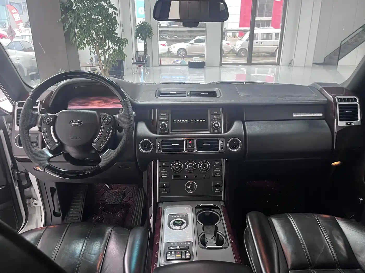 Фото 6 - Land Rover Range Rover