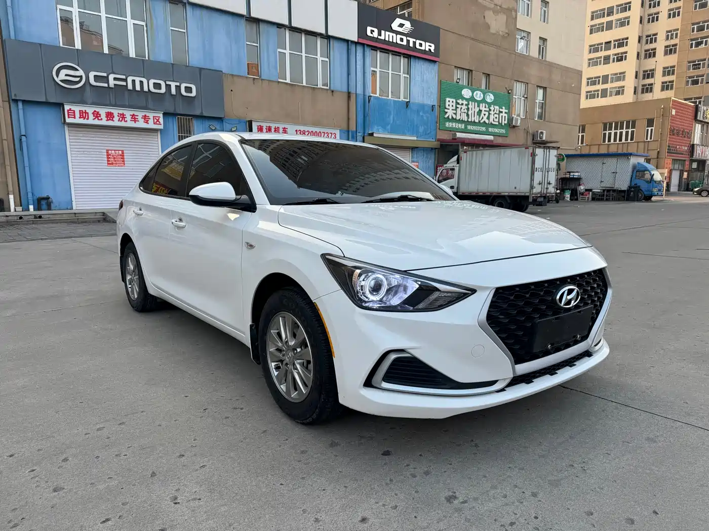 Hyundai Elantra 2020 1.6L Auto GL Pleasing Edition фото 3