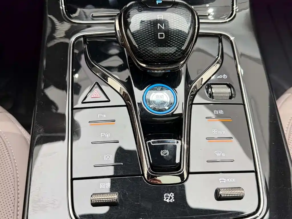 BYD Han 2025 EV Smart Driving Edition 701KM LiDAR Exclusive фото 23