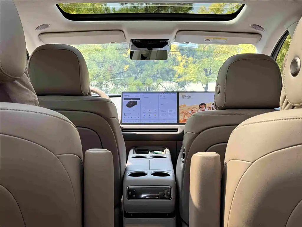 Li Auto Li i8 2026 2025 Standard Edition