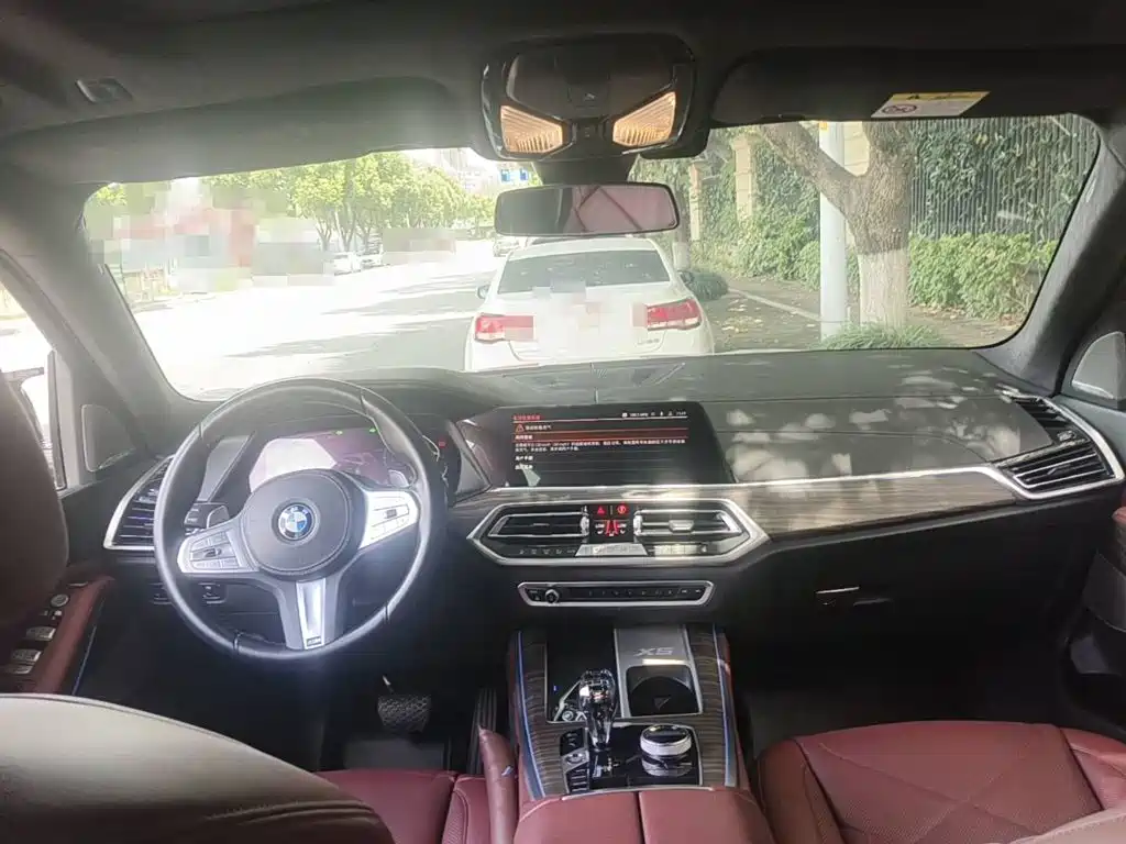BMW X5 2022 2022 Model xDrive 40Li M Sport Package