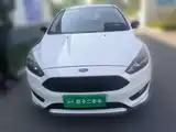 Фото 2 - Ford Focus
