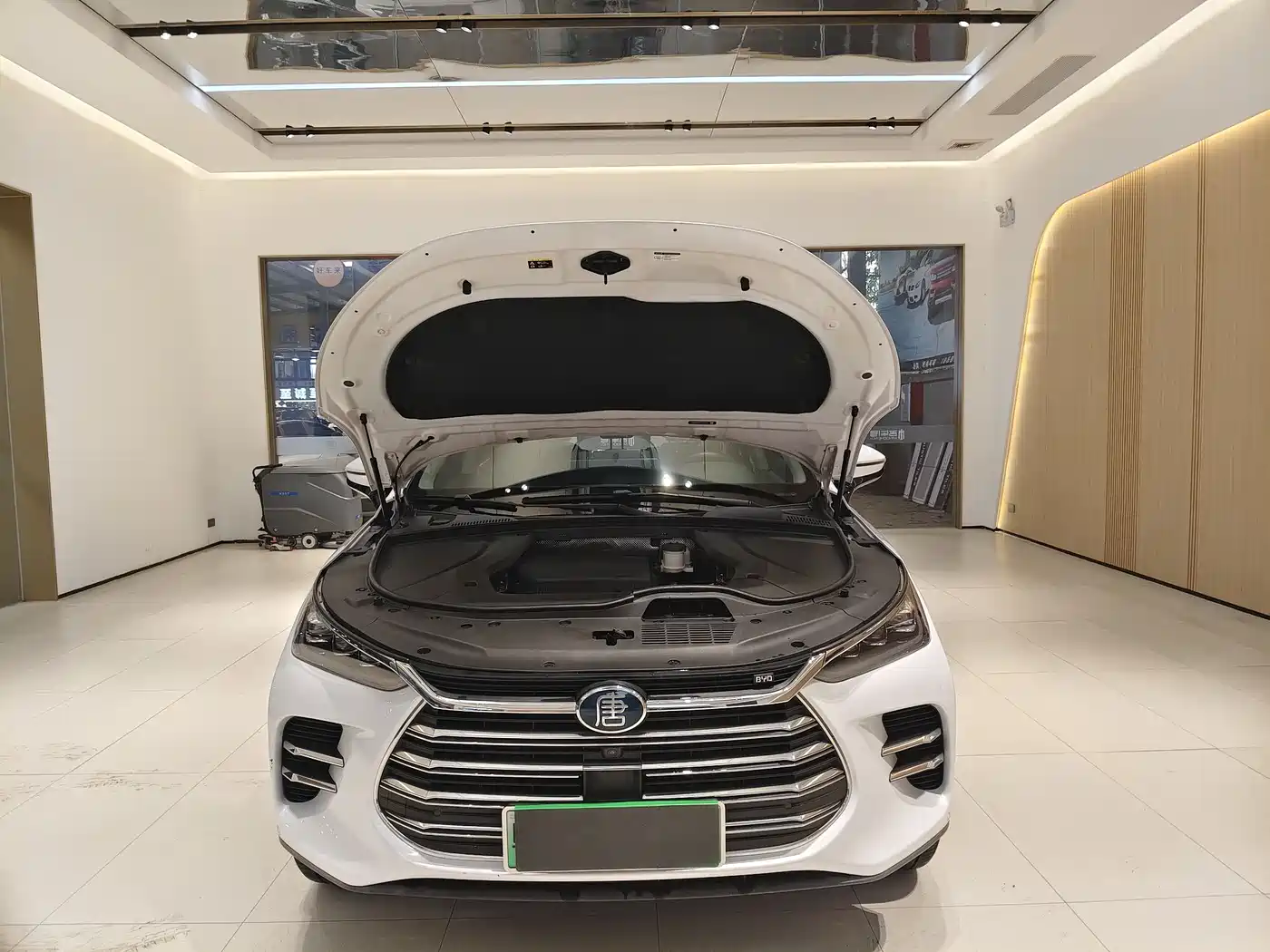 BYD Tang New Energy 2018 DM 2.0T Full-time 4WD Smart Connect Pioneer 5-seater China V фото 23