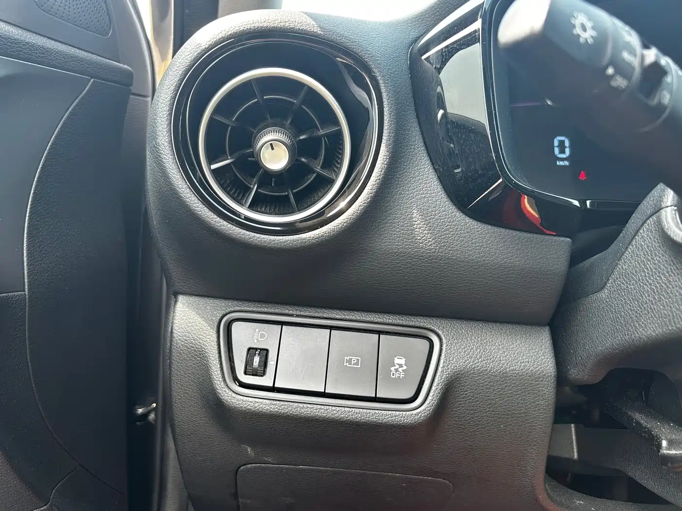 Kia K3 2024 2023 1.5L CVT Comfort Edition