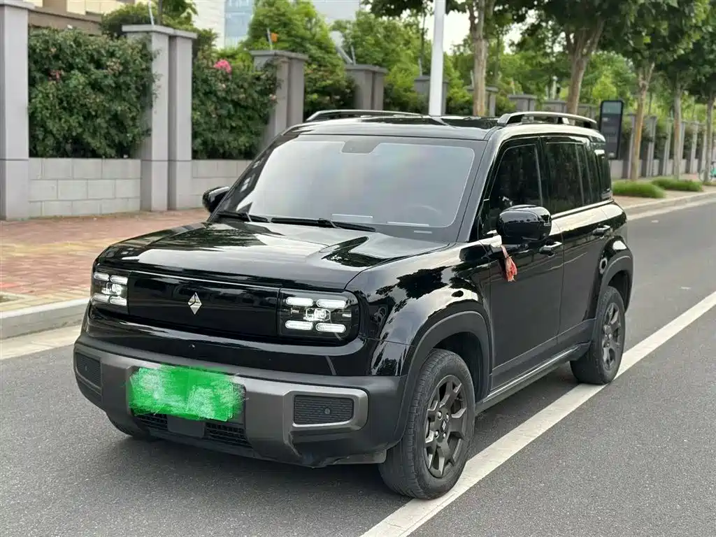 Baojun Yueye Plus 2024 Smart Premium 4-Seater