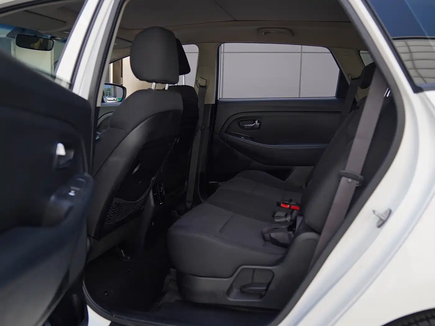 Kia Carens 2013 2013 2.0L 5-Seat Auto Standard China IV