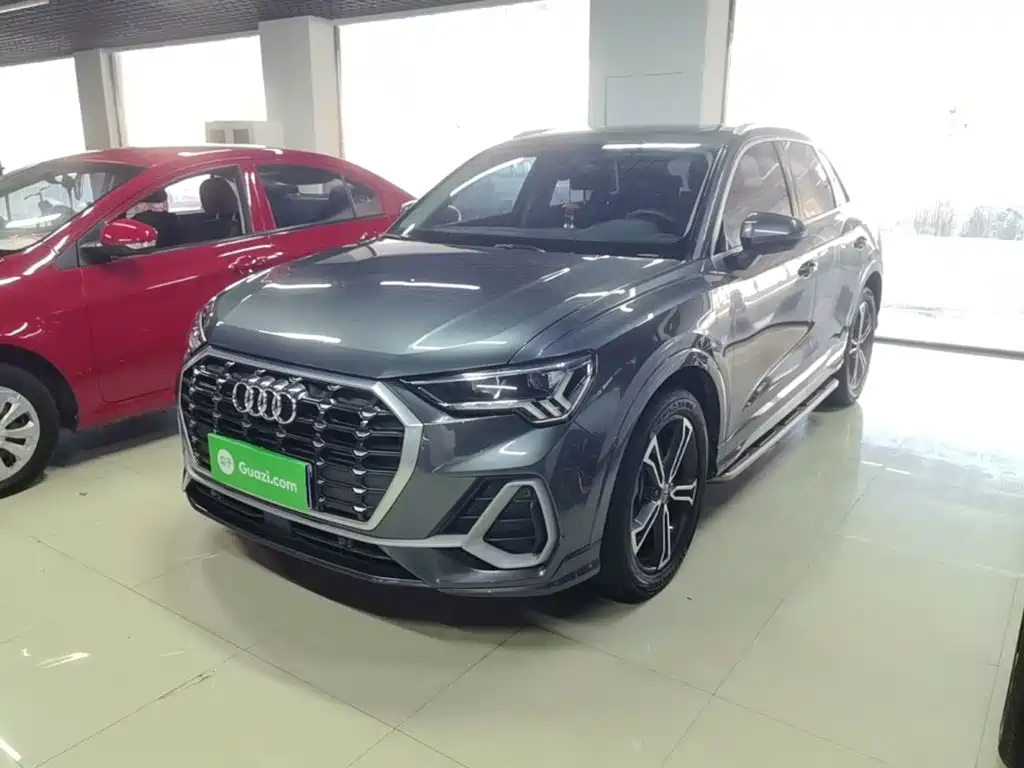Фото 2 - Audi Q3