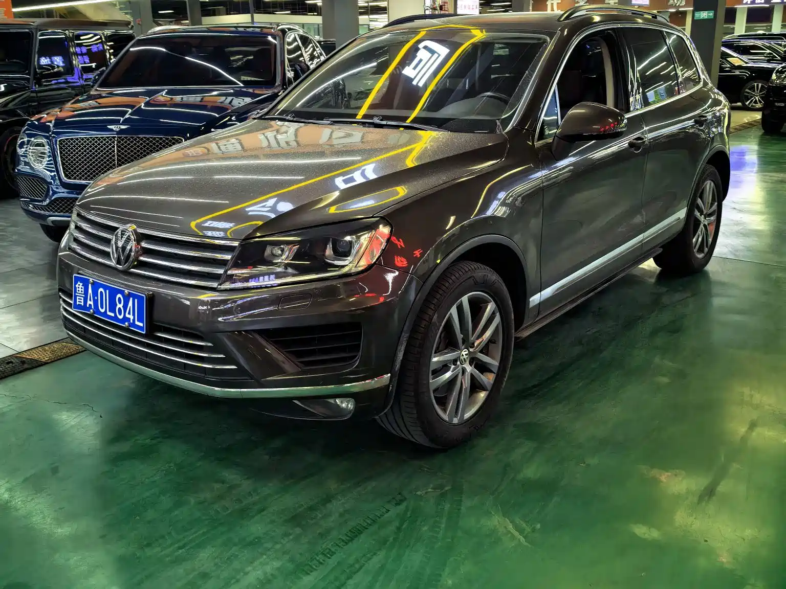 Фото 1 - Volkswagen Touareg