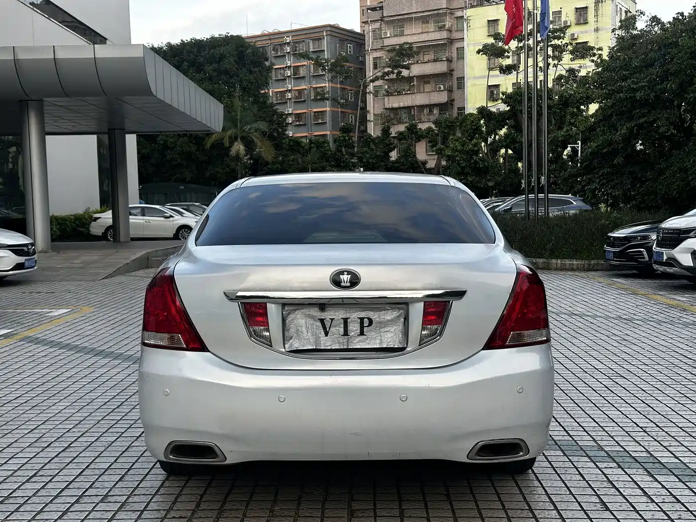 Фото 6 - Toyota Crown