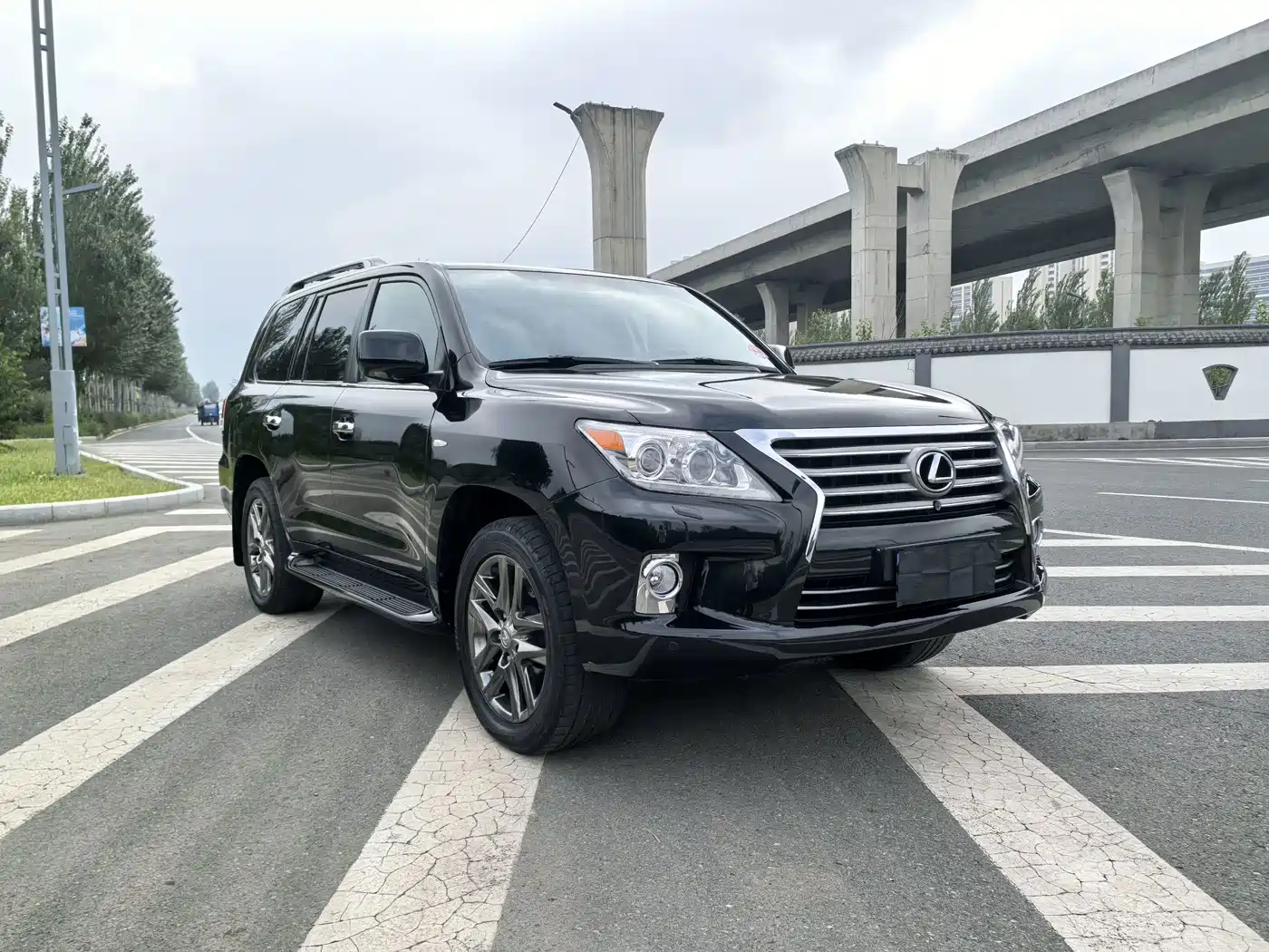 Lexus LX 2011 2012 Model 570