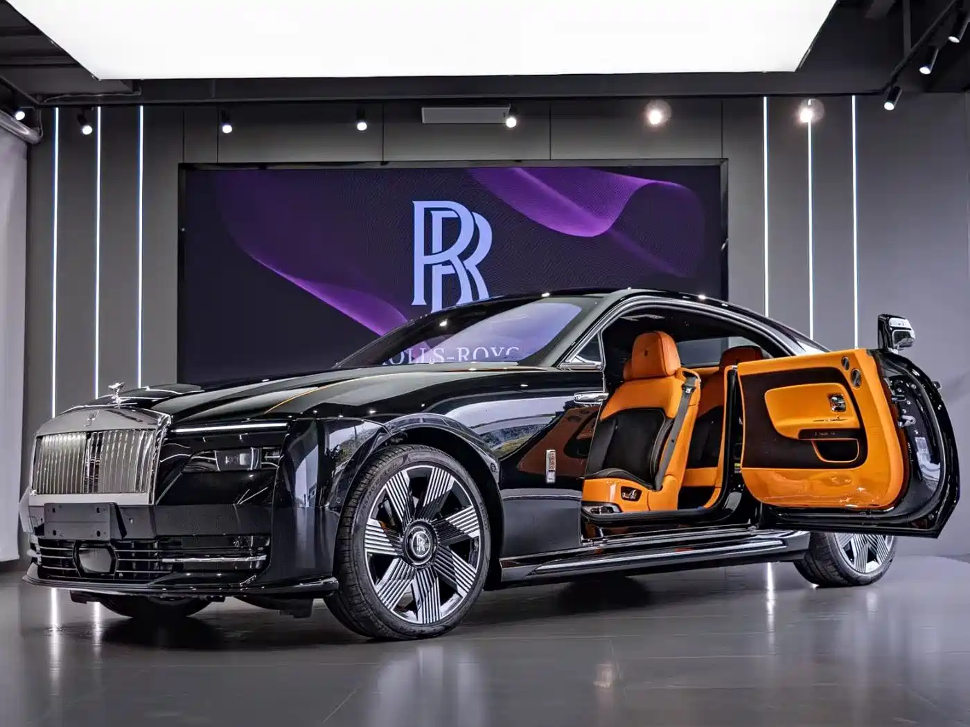 ROLLS-ROYCE CHTHONIC
