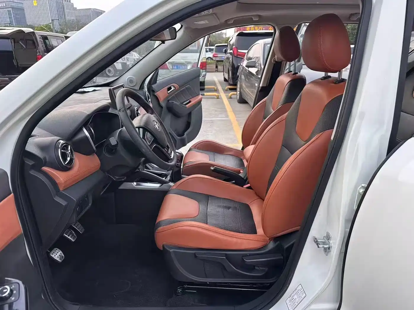 BAIC Senova X35 2016 2016 1.5L Manual Luxury Edition
