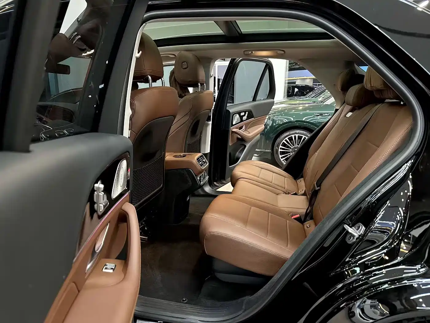 Mercedes-Benz GLE 2025 GLE 350 4MATIC Fashion фото 7