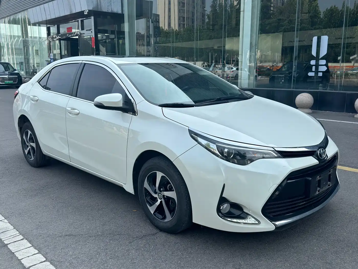 Toyota Levin 2017 Facelift 185T CVT Elite (China V) фото 3