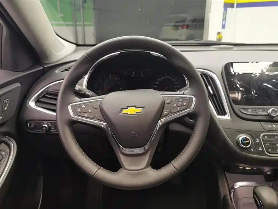 Chevrolet Malibu XL 2023 1.5T RS Edition фото 15