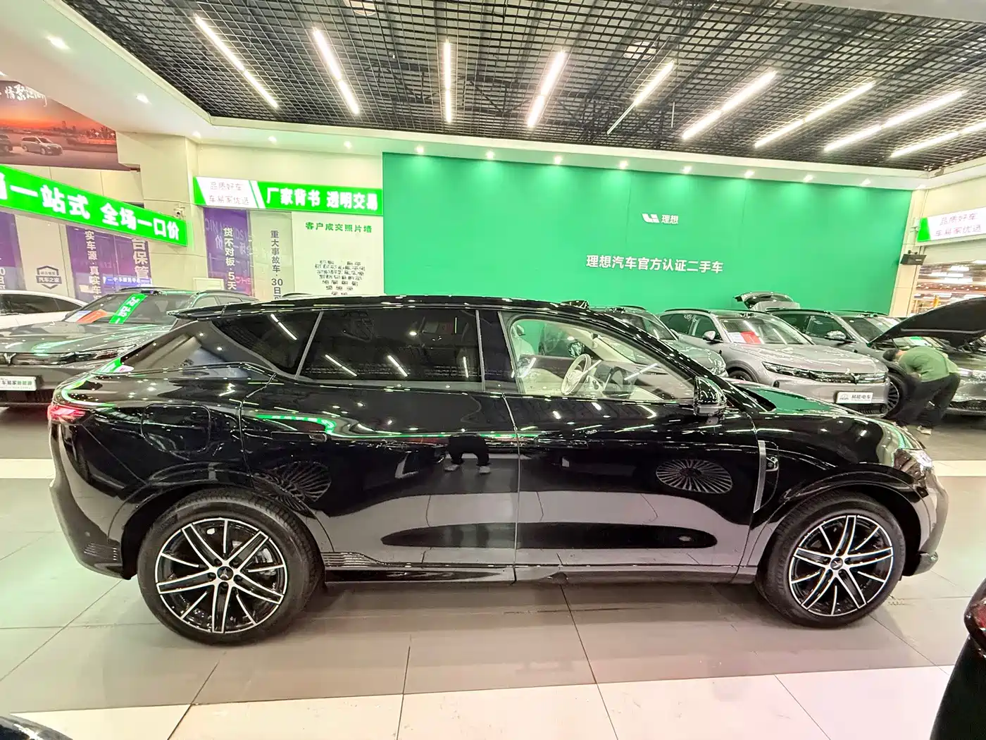 Фото 5 - Voyah Auto Voyah Zhiyin