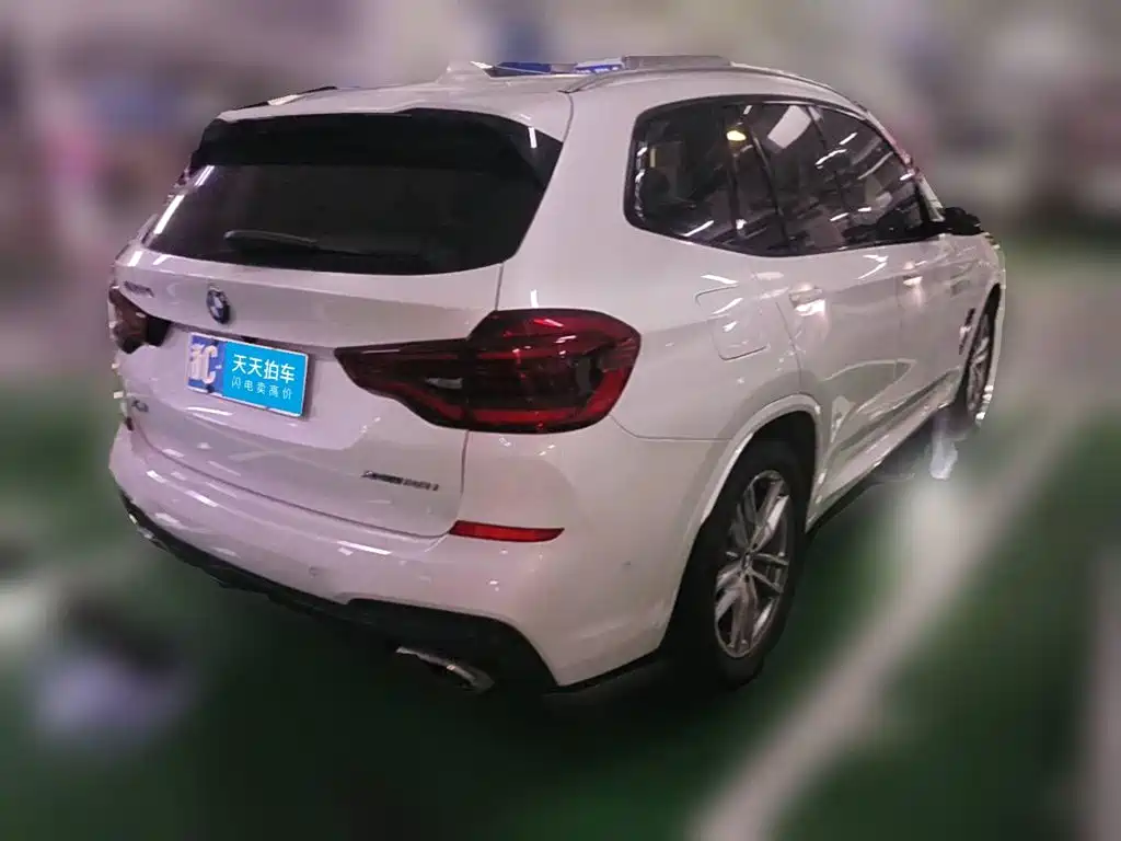 Photo 2 - BMW X3