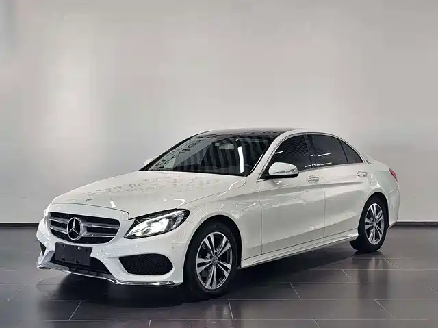 Mercedes-Benz C-Class 2017 Facelift C 200 L Sport Edition — фото 1
