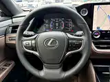 Photo 6 - Lexus ES