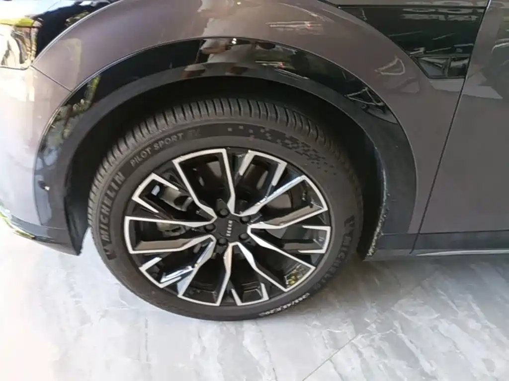 ZEEKR 7X 2025 2025 Model 75kWh RWD Smart Driving Edition