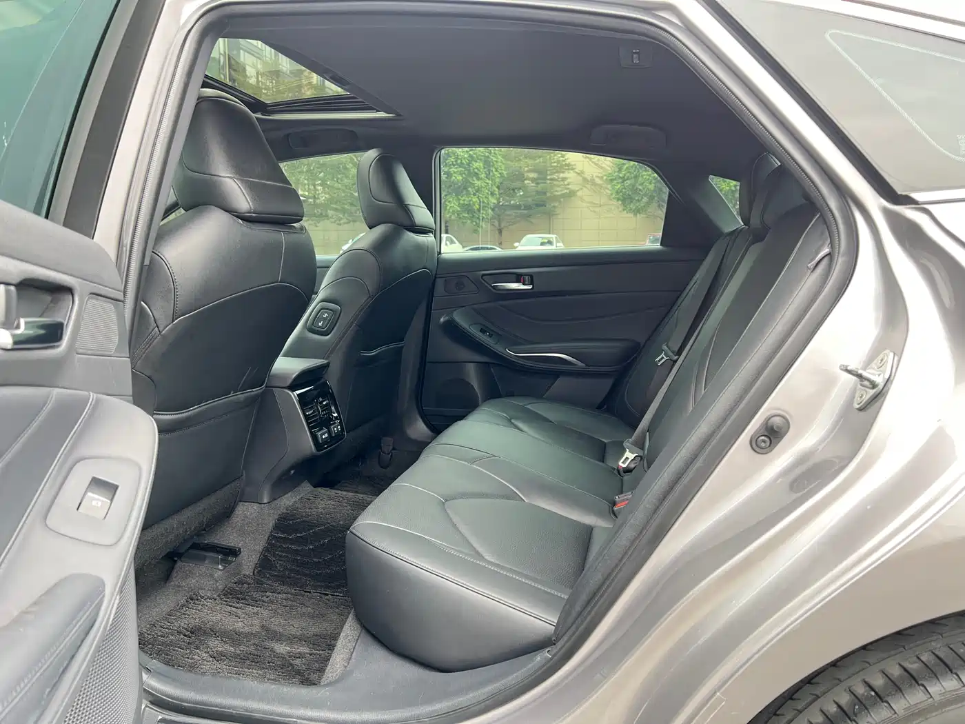 Toyota Avalon 2019 2.0L XLE Premium Edition (China VI) фото 11