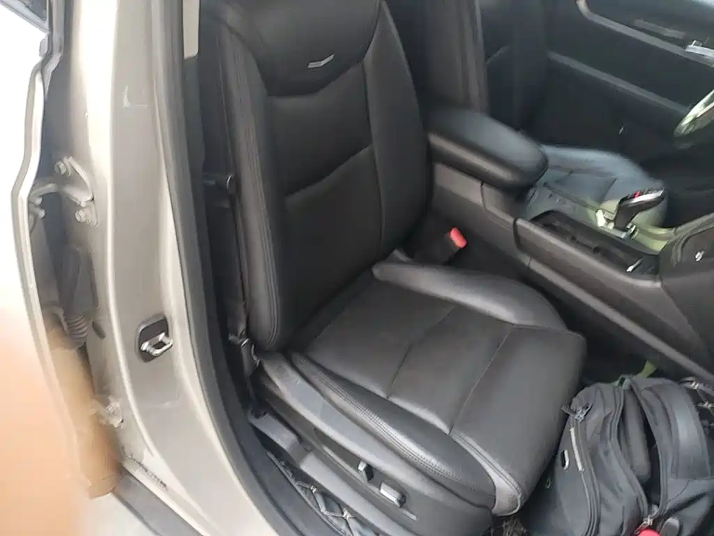 Cadillac XT5 2017 2016 25T Luxury Model