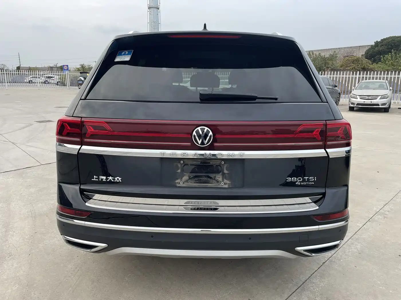 Volkswagen Teramont 2023 380TSI AWD Premium Luxury Edition фото 24