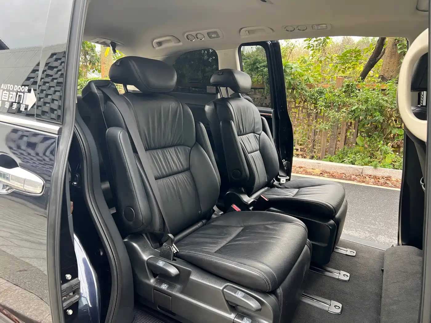 Photo 13 - Honda Odyssey