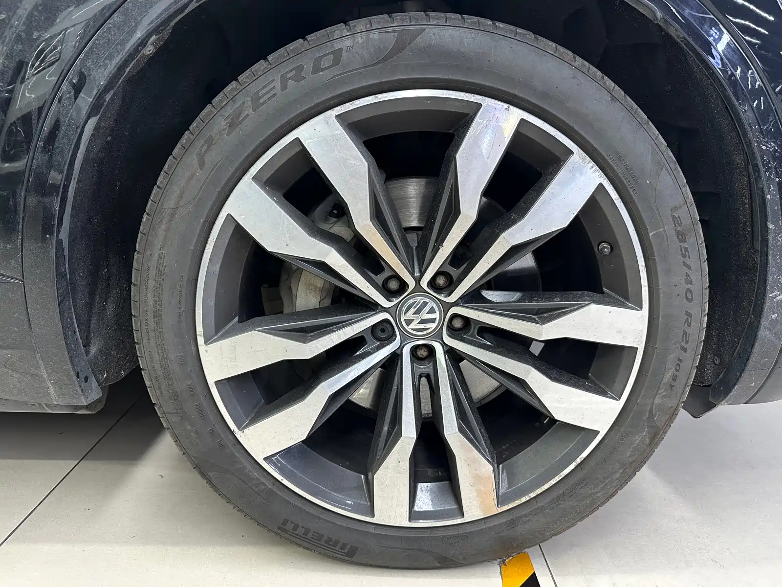 Фото 25 - Volkswagen Touareg