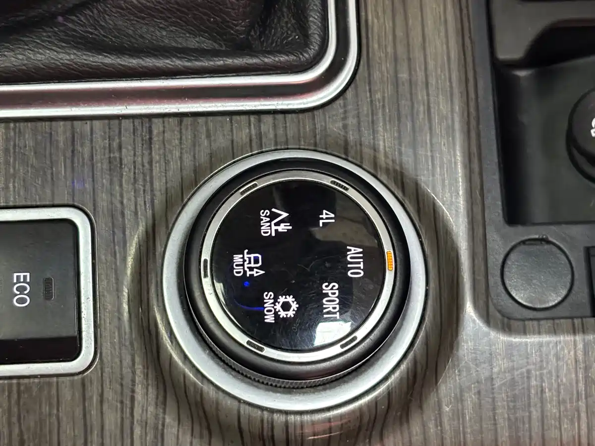 Haval H9 2015 2.0T 4WD Luxury 7-Seater фото 14