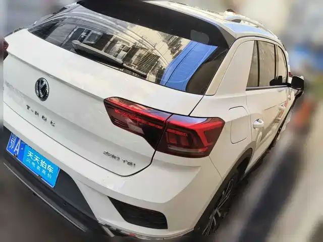 Volkswagen T-ROC 2020 280TSI DSG 2WD Comfort — фото 2