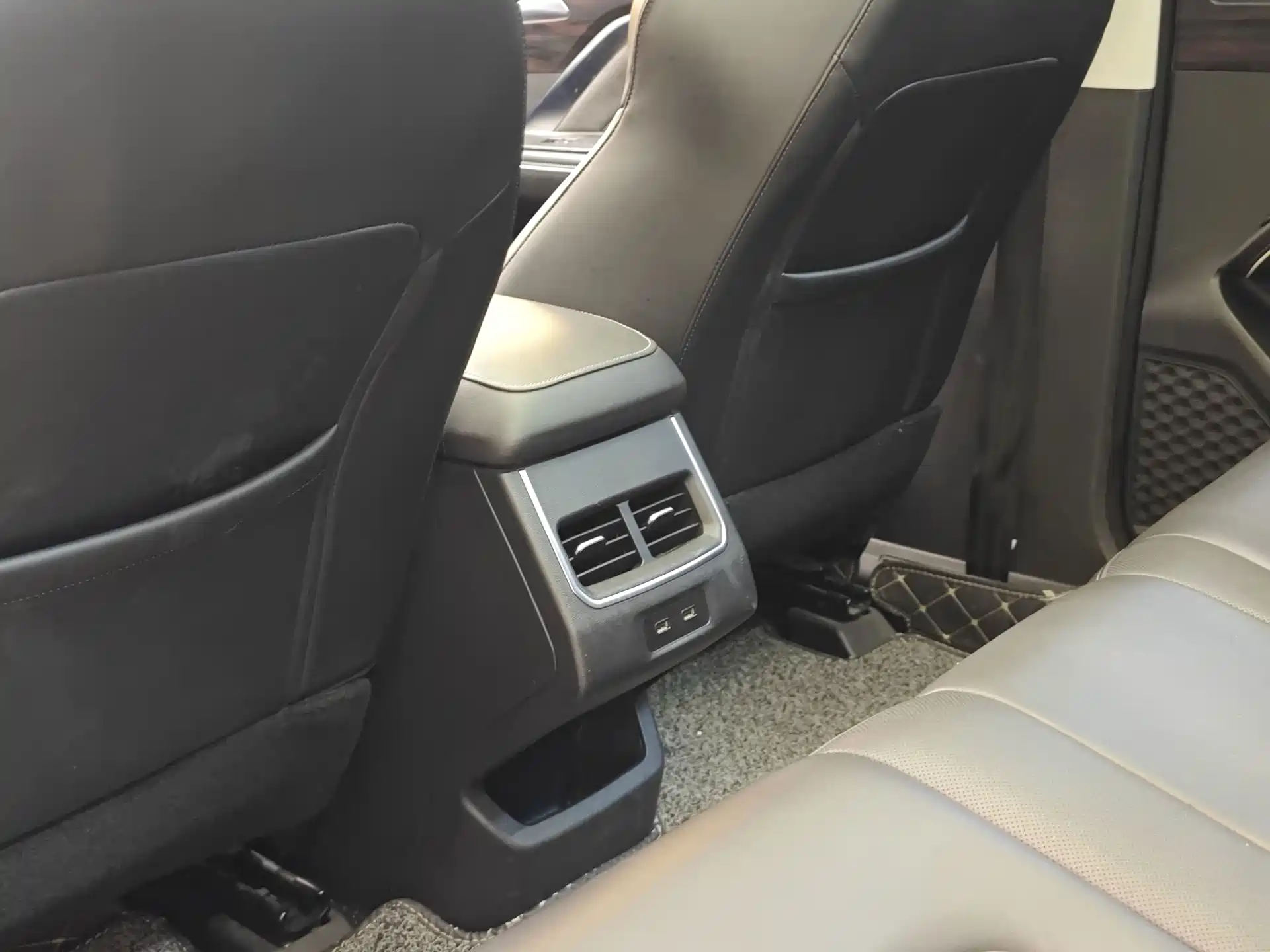 Фото 23 - Haval H6